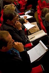 Des adultes à l'école histoire et perspective de la formation continue dans le système éducatif. Cette journée, autour de Raym Des adultes à l'école histoire et perspective de la formation continue dans le système éducatif. Cette journée, autour de Raym